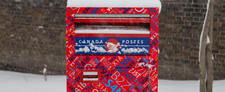 canada post 2017 holiday shipping parcel send by dates deadlines christmas
